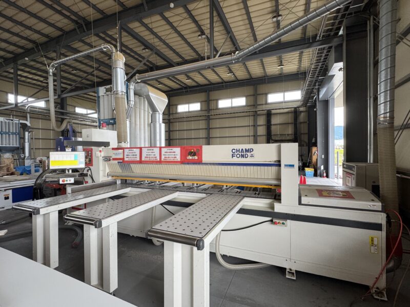 甲村ハウジング株式会社 工場加工機械 前田機工(株) ランニングソー CS-85